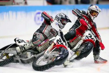 WIN 4 TICKETS TO Xtreme International Ice Racing at Pelham Civic Complex