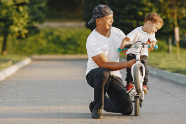 8 Ways Single Dads Can Have Affordable Fun with their Children This Summer