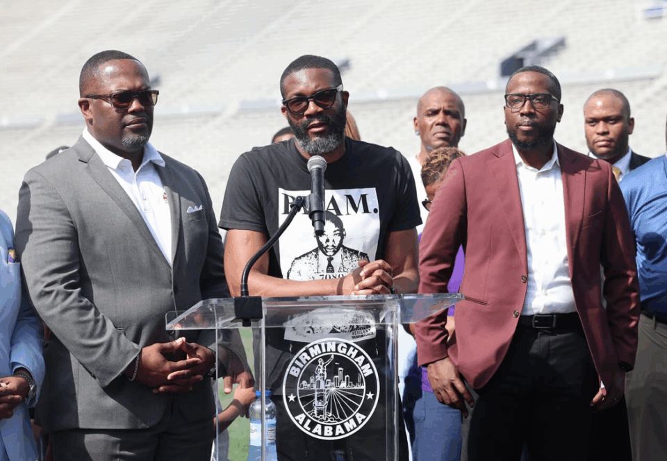 Youth League: forming youth through sports