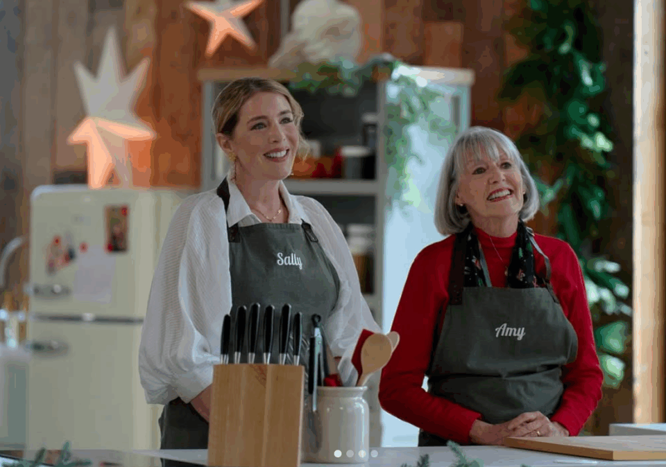 Sally Wicker McKay with her mom and co-baker, Amy Wicker (The Hallmark Channel)
