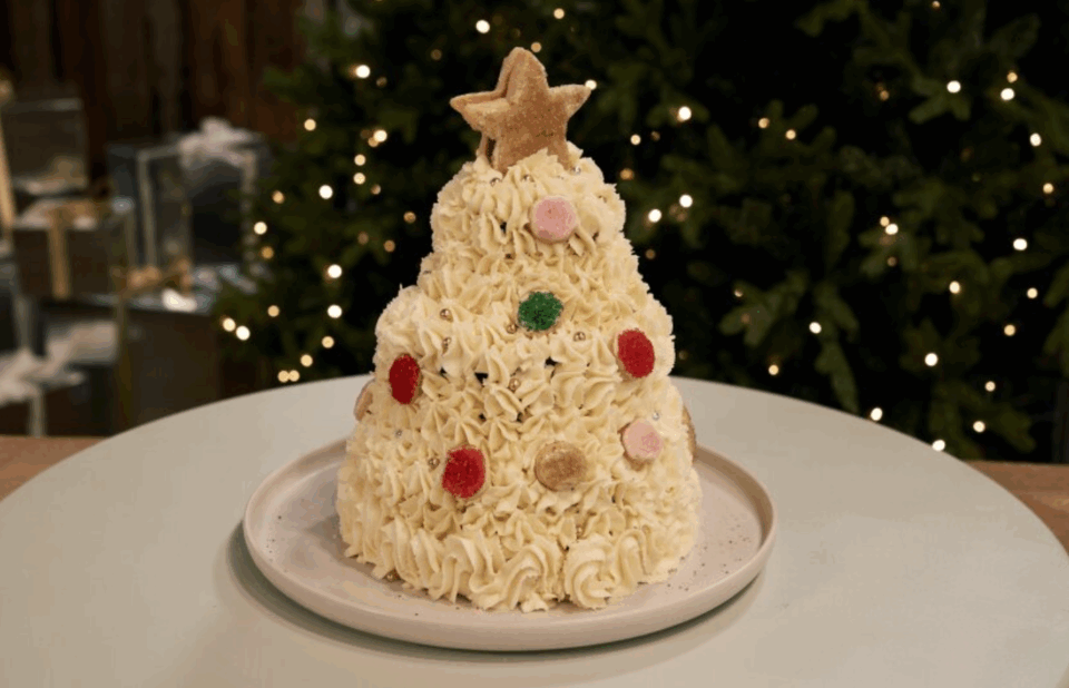 Sally and Amy's winning “I’m Dreaming of a White Christmas Tree” cake (The Hallmark Channel)